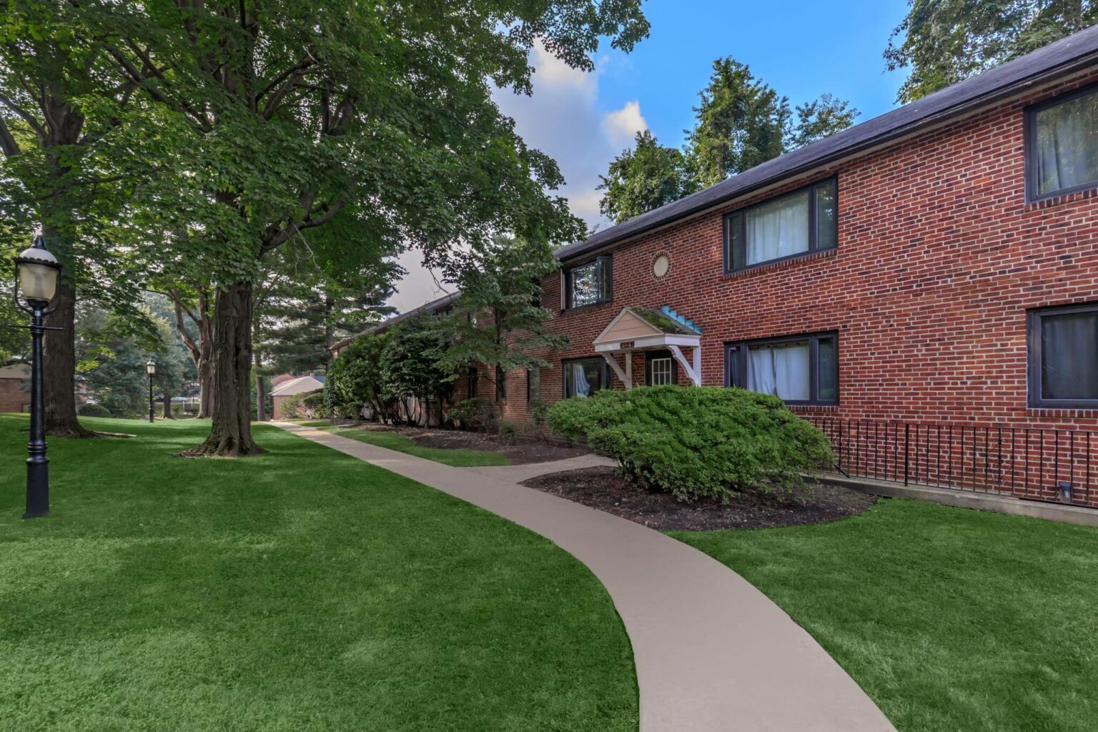 Photos of Apartments & Amenities Drexelbrook Apartments