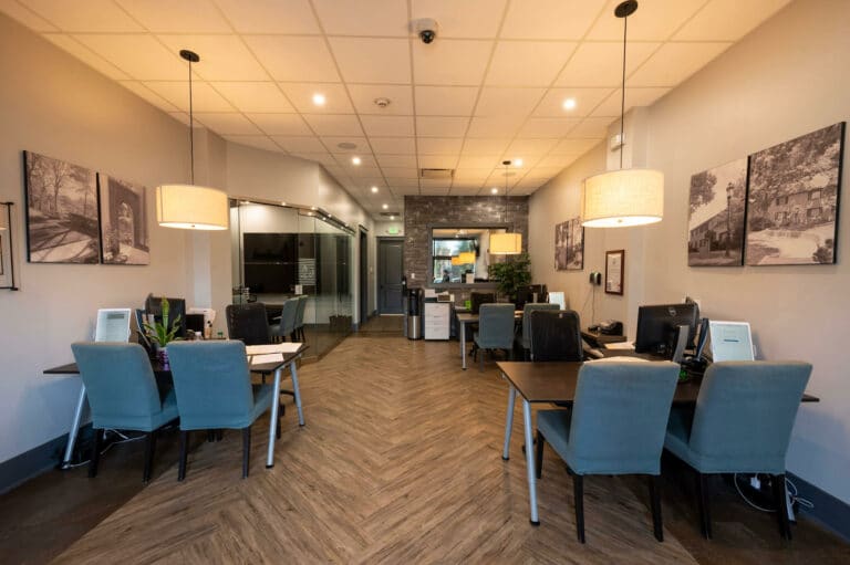 Photos of Apartments & Amenities Drexelbrook Apartments